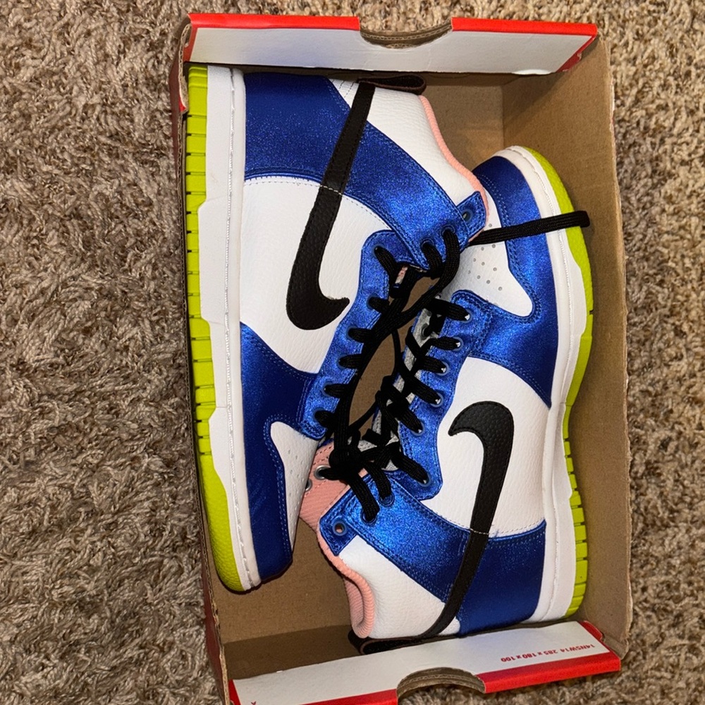 W Nike Dunk High